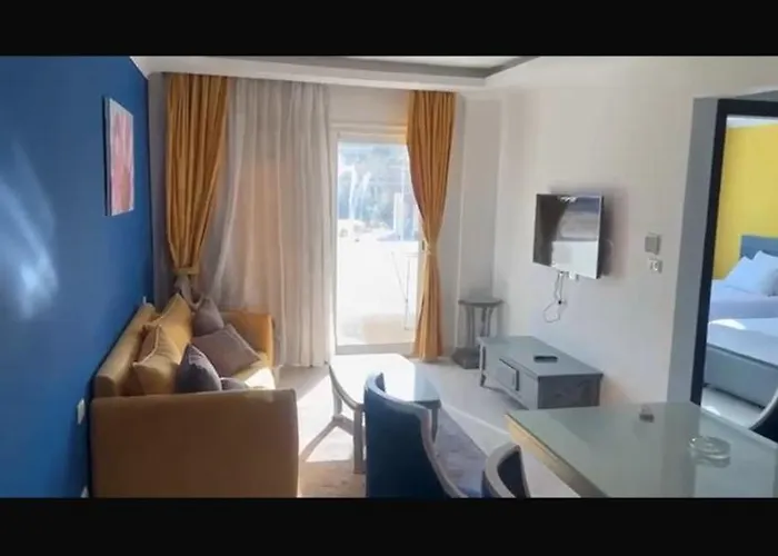 1 Bedroom Apartment *